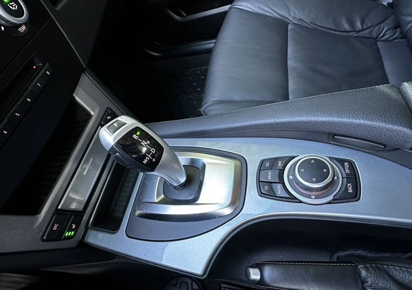 BMW Seria 5 cena 26900 przebieg: 233830, rok produkcji 2008 z Szczecin małe 781